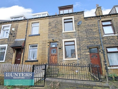 4 bedroom terraced house for sale in Hastings Terrace Little Horton, Bradford, West Yorkshire, BD5 9PL, BD5