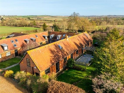 5 Bedroom Barn Conversion For Sale In Weedon, Buckinghamshire