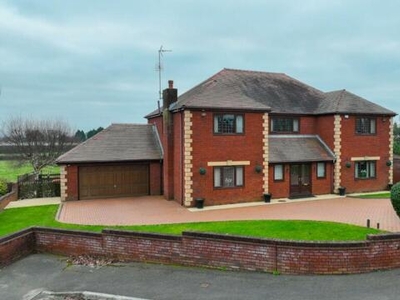 5 Bedroom Detached House For Sale In Castleton