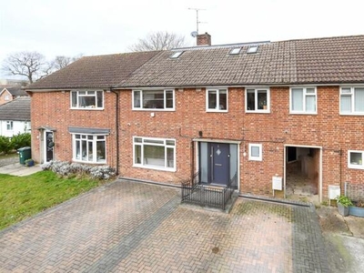 5 Bedroom Terraced House For Sale In Crawley