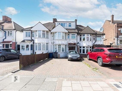 5 Bedroom Terraced House For Sale In Southgate