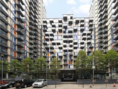 1 bedroom flat to rent South Quay, Canary Wharf, E14 9HW
