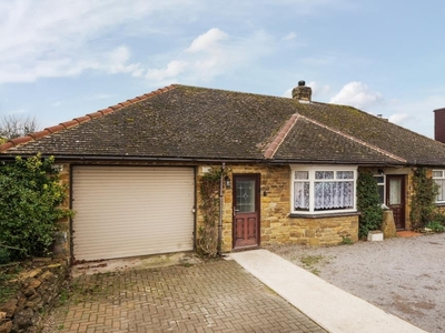 2 Bed Bungalow For Sale in King Sutton, Northamptonshire, OX17 - 5325553