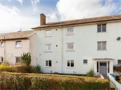 2 bed top floor flat for sale in The Inch