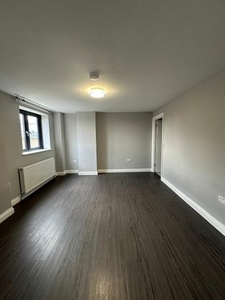 2 bedroom apartment to rent Slough, SL1 1JP