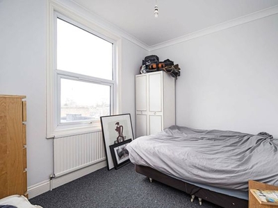 2 bedroom flat for sale London, N16 7PB