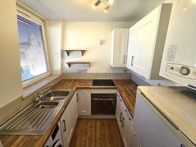 2 bedroom flat to rent Aberdeen, AB11 7TA