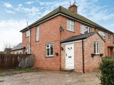 3 Bed House For Sale in Bicester, Oxfordshire, OX26 - 5199222