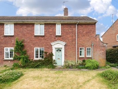 3 Bed House For Sale in Prebendal Avenue, Aylesbury, HP21 - 5019360