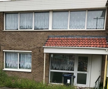 3 bedroom end of terrace house to rent Birmingham, B31 1JG