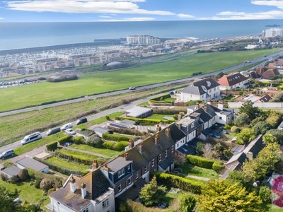 Cottage to rent in Roedean Terrace, Brighton, East Sussex BN2