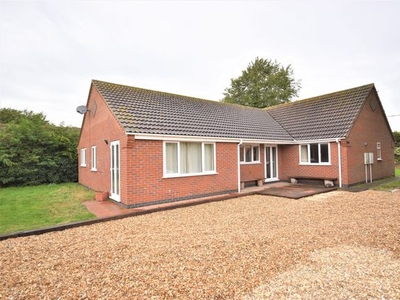 Detached bungalow to rent in Chapel Lane, Great Hale NG34
