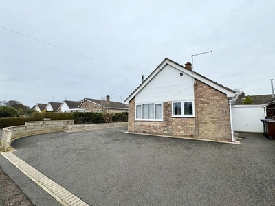 Detached bungalow to rent in East Bank Ride, Forsbrook, Stoke-On-Trent ST11