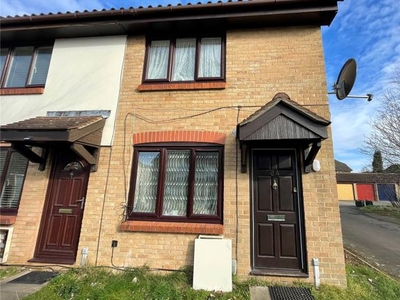 End terrace house to rent in Roman Way, Bicester, Oxfordshire OX26