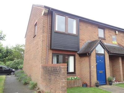 Flat to rent in 14 Castle Court, Wem, Shropshire SY4