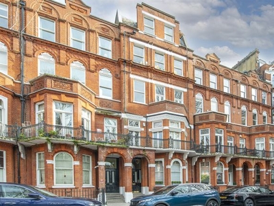 Flat to rent in Barkston Gardens, London SW5