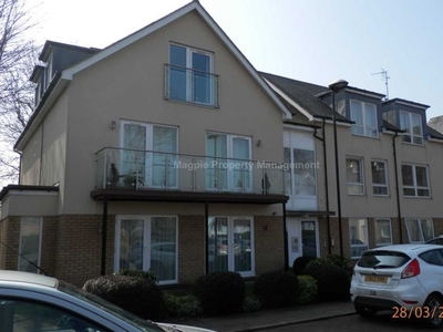 Flat to rent in Dovehouse Close, St Neots PE19