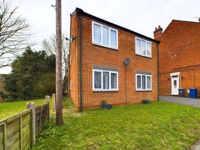 Flat to rent in Horninglow Road North, Horninglow, Burton-On-Trent DE13