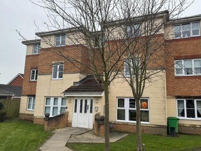 Flat to rent in Lincoln Way, North Wingfield, Chesterfield S42