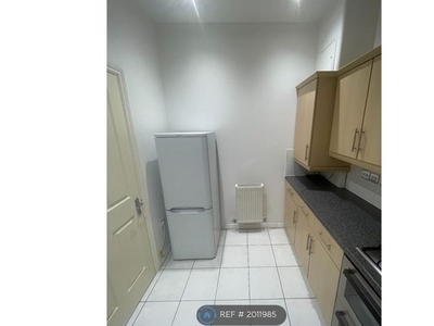 Flat to rent in Nacton Court, Chadwell Heath, Romford RM6