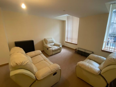 Flat to rent in Palace Buildings, 2 Coutties Wynd, Dundee DD1