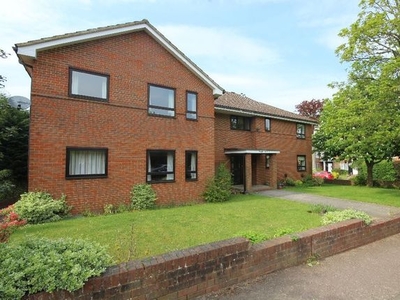 Flat to rent in Townsend Lane, Harpenden AL5