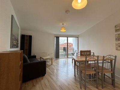 Flat to rent in Water Street, Manchester M3