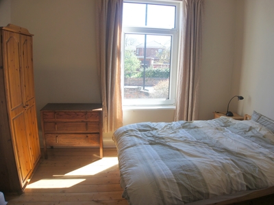 Room in a Shared House, Newborough Street, YO30