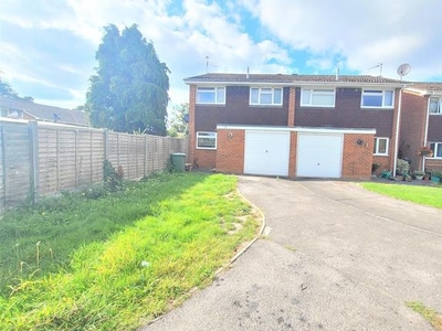 Semi-detached house to rent in Jerrymoor Hill, Finchampstead, Wokingham RG40