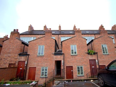 Terraced house to rent in Far Gosford Street, Coventry CV1