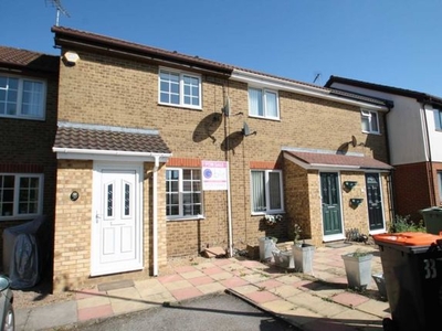 Terraced house to rent in Readers Close, Dunstable LU6
