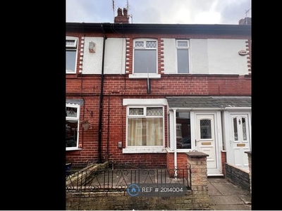 Terraced house to rent in St. Andrews Avenue, Timperley, Altrincham WA15