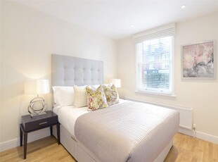 1 bedroom apartment for rent in Hamlet Gardens, King Street, Hammersmith, W6