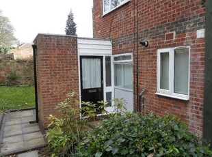 1 bedroom flat for rent in Cliff Road, Leeds, West Yorkshire, LS6