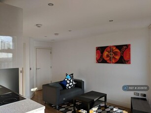 1 bedroom flat for rent in Cross Green Lane, Leeds, LS9