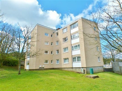 1 bedroom flat for rent in Loch Awe, Glasgow, G74