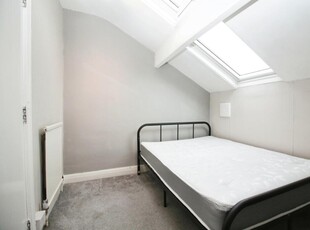 1 bedroom house share for rent in Hessle Road, Hyde Park, Leeds, LS6