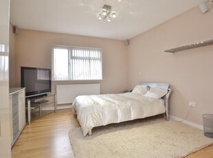 1 bedroom house share for rent in Roxholme Road, Chapel Allerton, Leeds, LS7