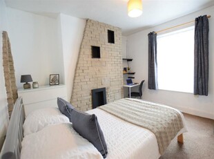 1 bedroom terraced house for rent in Tealby Street - Student Houseshare Room - 24/25, LN5
