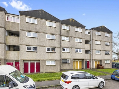 2 bed second floor flat for sale in Stenhouse