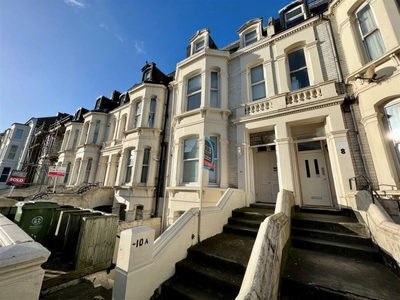 2 bedroom apartment for rent in Alhambra Road, Southsea, PO4