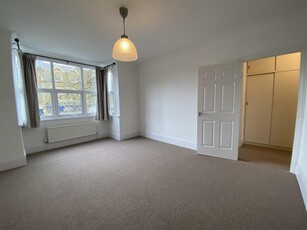 2 bedroom apartment for rent in Henleaze Road, Bristol, BS9