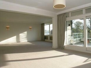 2 bedroom apartment for rent in Imperial Court, Prince Albert Road, NW8