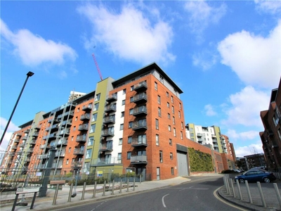 2 bedroom apartment for rent in John Thornycroft Road, Southampton, SO19