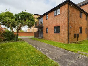 2 bedroom flat for rent in 2 Radley House 11 Marston Ferry Road Oxford, OX2