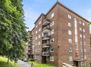 2 bedroom flat for rent in Cumberland House, Kingston Hill, Kingston Upon Thames, KT2