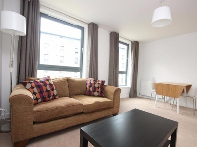 2 bedroom flat for rent in Handyside Place, Slateford, Edinburgh, EH11