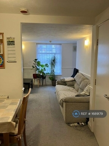 2 bedroom flat for rent in New Bridge Street, Exeter, EX4