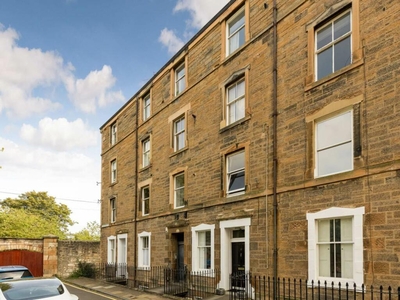 2 bedroom flat for rent in Saxe Coburg Street, Stockbridge, Edinburgh, EH3