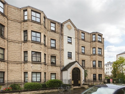 2 bedroom flat for rent in St Leonards Lane, Newington, Edinburgh, EH8